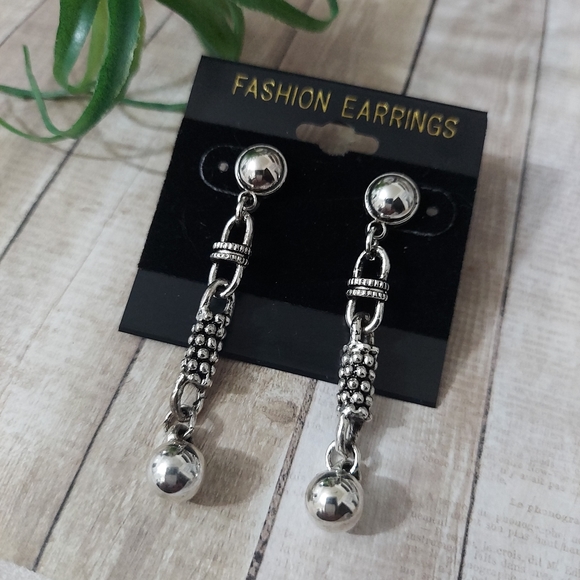 E1740 Industrial Grunge Drop Earrings - Picture 2 of 6